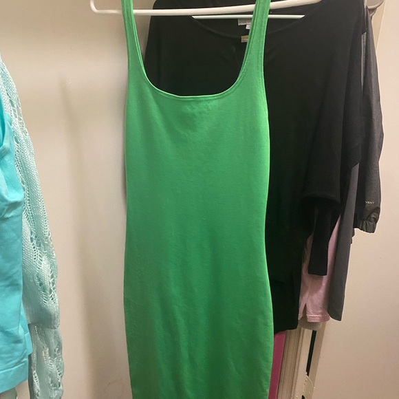 Zara Kiwi Green Midi Dress Size Small GENTLY USED ( my dress is a pic away) - Picture 4 of 7